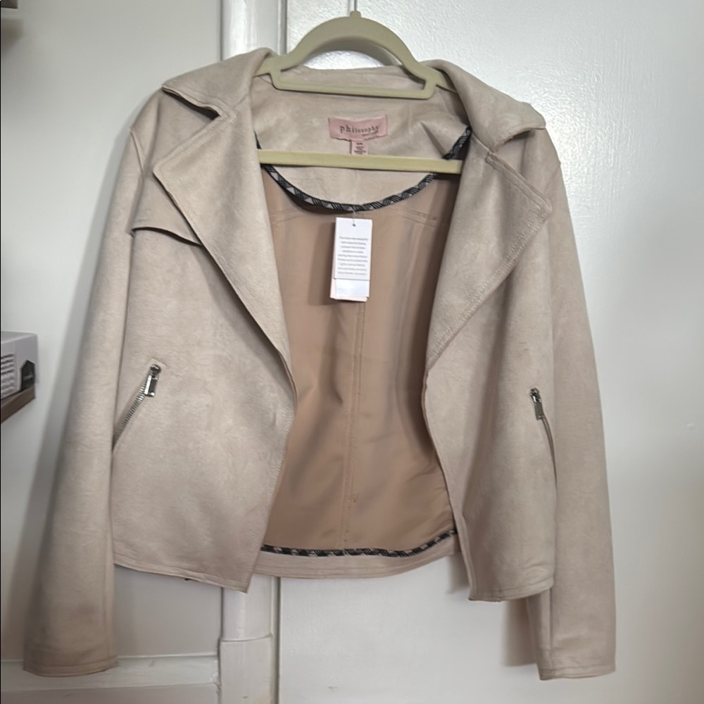 Powder sand Cream Blazer with Notched Lapel and Fitted Silhouette NWT